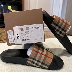 Burberry Check Beige Slides